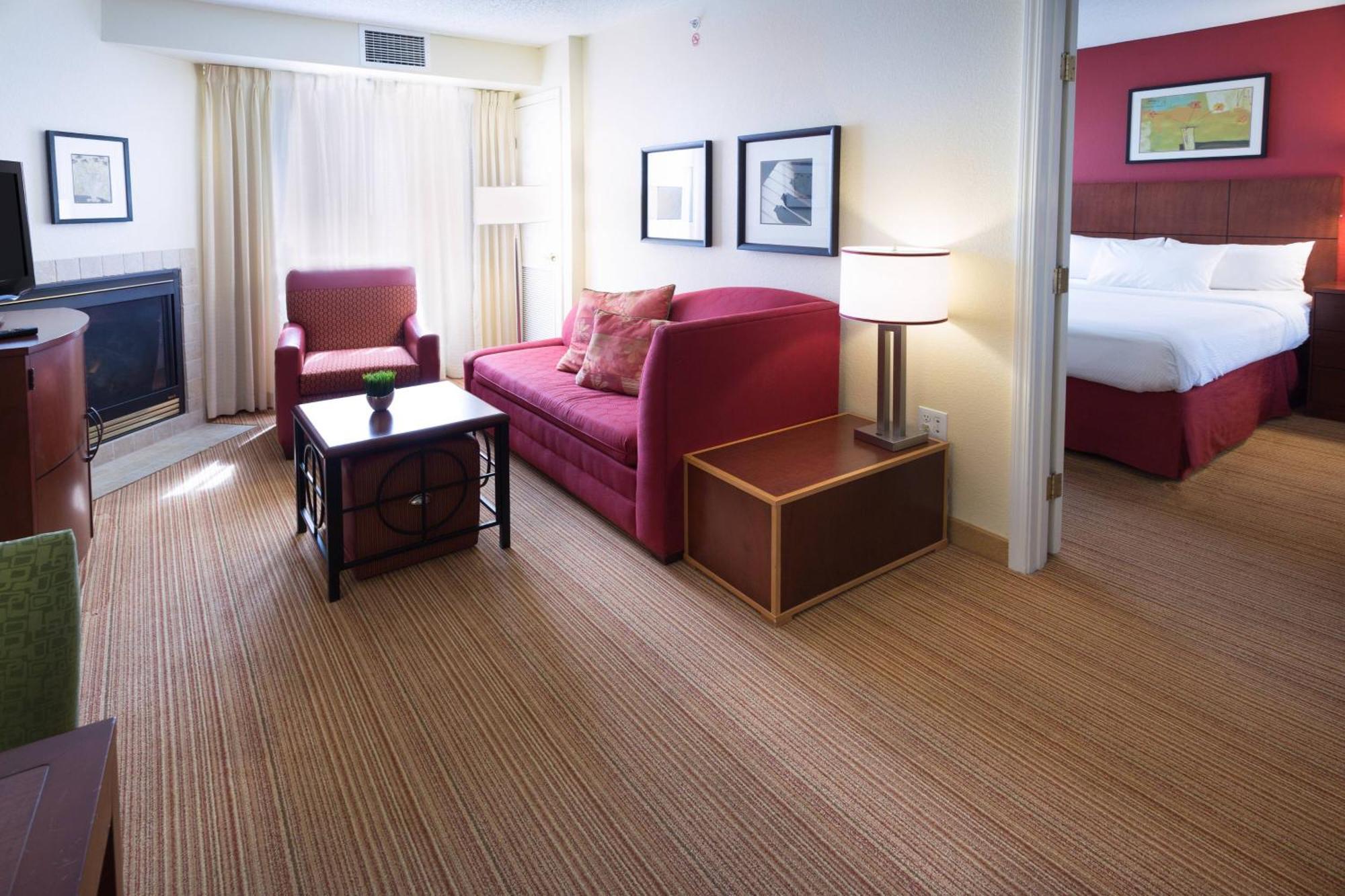 Residence Inn By Marriott Форт Колинс Екстериор снимка
