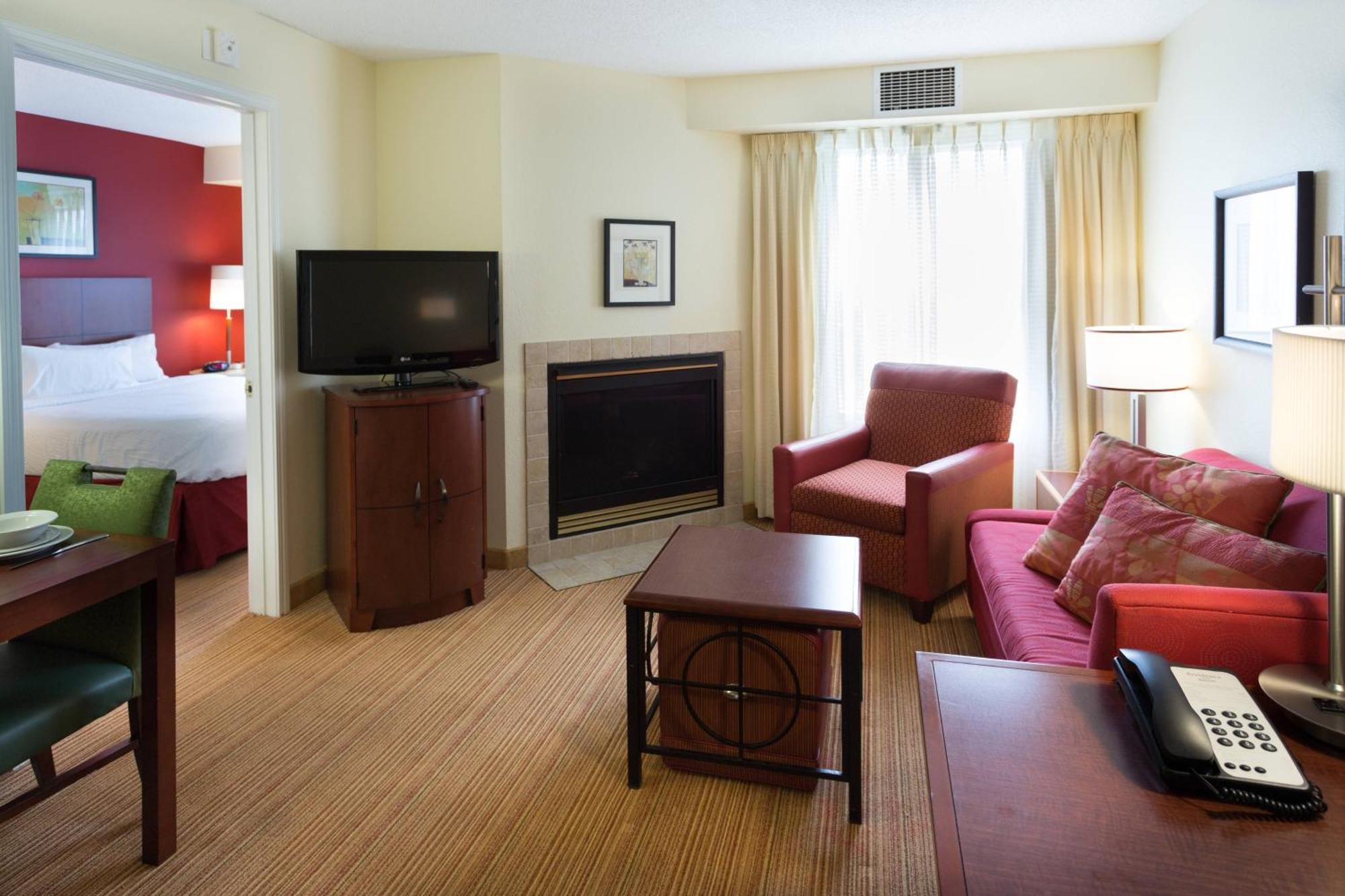 Residence Inn By Marriott Форт Колинс Екстериор снимка
